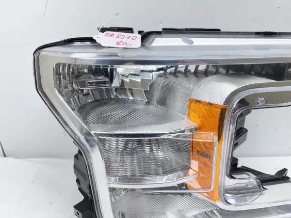 JL3413005AH 2018 2019 2020 FORD F150 HALOGEN FRONT RIGHT OEM HEADLIGHT - Image 9