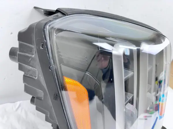 92102-S9600  MINT 2023 2024 KIA TELLURIDE LED FRONT RIGHT OEM HEADLIGHT - Image 9
