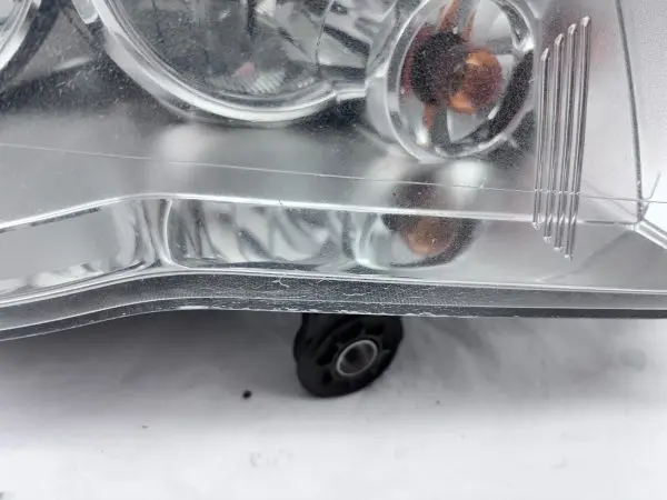 05113336AE 2011-2017 2018 2019 DODGE GRAND CARAVAN FRONT RIGHT OEM HEADLIGHT - Image 4