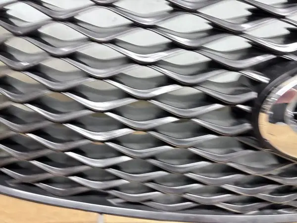 2015 2016 2017 INFINITI QX80 FRONT OEM GRILLE WITH CAMERA 623105ZA0A - Image 14