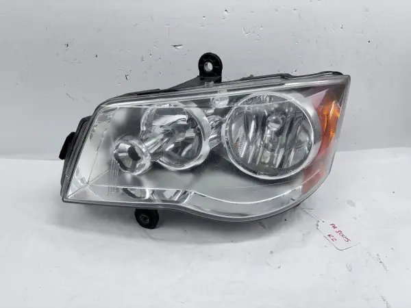 05113337AE 2011-2016 2017 2018 2019 DODGE GRAND CARAVAN FRONT LEFT OEM HEADLIGHT