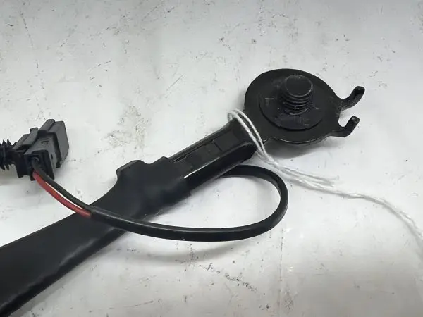 2016 2017 2018 2019 2020 2021 2022 CHEVY CAMARO FRONT RIGHT SEAT BELT BUCKLE - Image 10