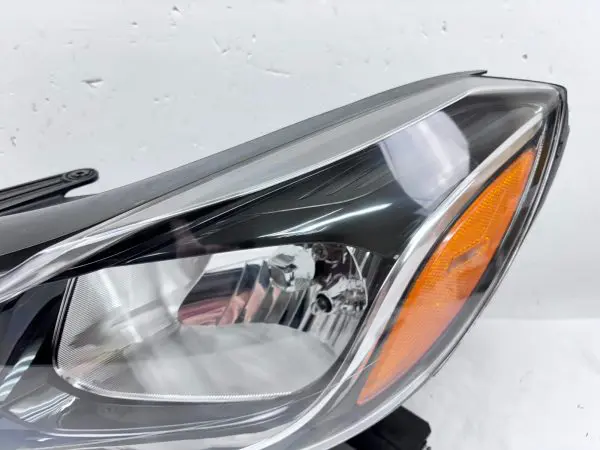 2017 2018 2019 2020 2021 2022 CHEVY TRAX HALOGEN FRONT LEFT OEM HEADLIGHT - Image 8