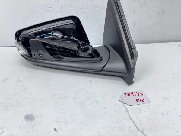 2018-2021 2022 2023 2024 CHEVY EQUINOX TURN SIGNAL BLIND SPOT RIGHT OEM MIRROR - Image 2
