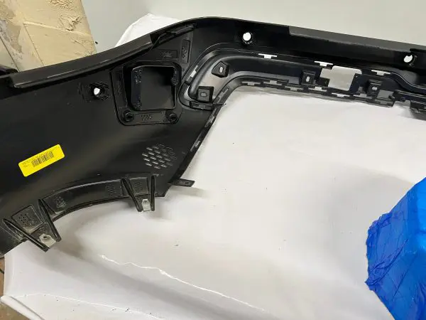 pt00049055 2022 2023 2024 rivian r1s rear oem bumper - Image 20