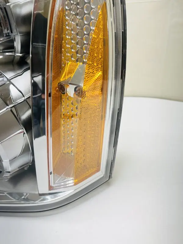 2007 2008 2009 2010 2011 2012 2013 2014 GMC YUKON DENALI FRONT LEFT HEADLIGHT - Image 5