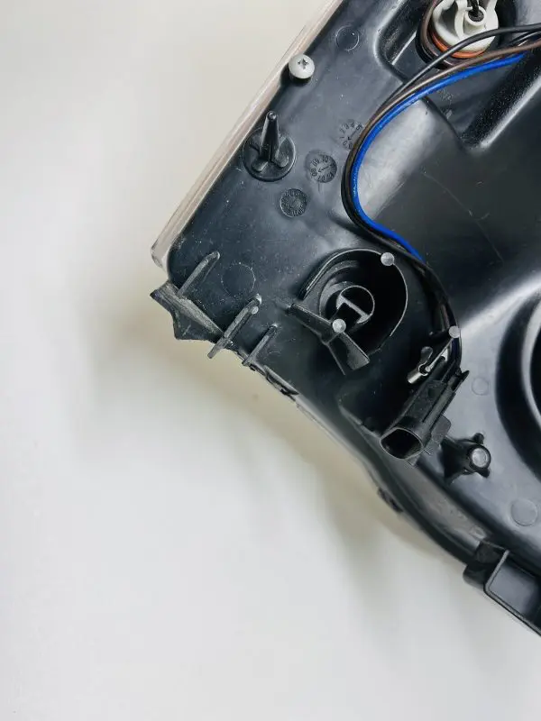 2007 2008 2009 2010 2011 2012 2013 2014 GMC YUKON DENALI FRONT LEFT HEADLIGHT - Image 11