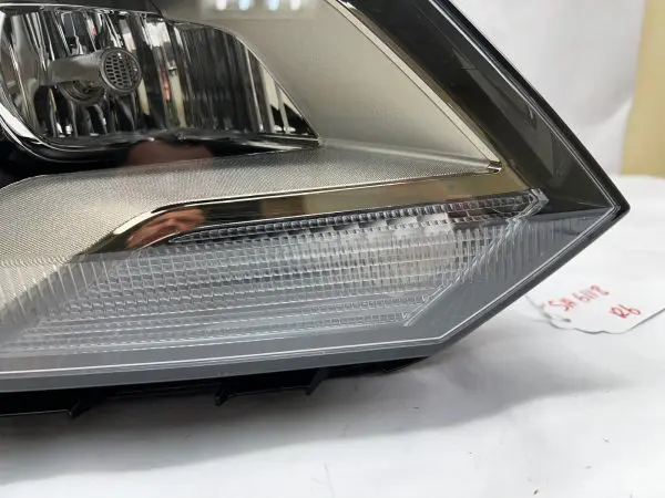 mint 2012 2013 2014 2015 2016 2017 vw tiguan xenon hid hella right oem headlight - Image 2