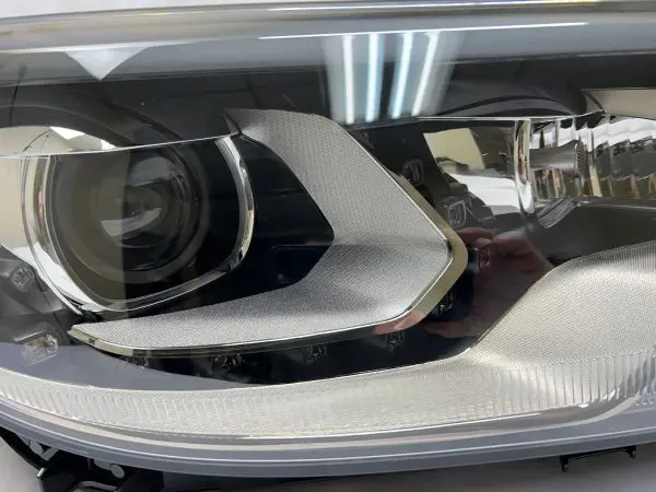 mint 2012 2013 2014 2015 2016 2017 vw tiguan xenon hid hella right oem headlight - Image 5