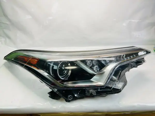 2017 2018 2019 TOYOTA CHR CH-R HALOGEN LED FRONT RIGHT OEM HEADLIGHT