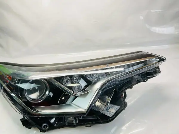 2017 2018 2019 TOYOTA CHR CH-R HALOGEN LED FRONT RIGHT OEM HEADLIGHT - Image 2