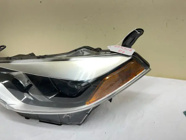 2014 2015 2016 TOYOTA COROLLA LED FRONT LEFT OEM HEADLIGHT - Image 3