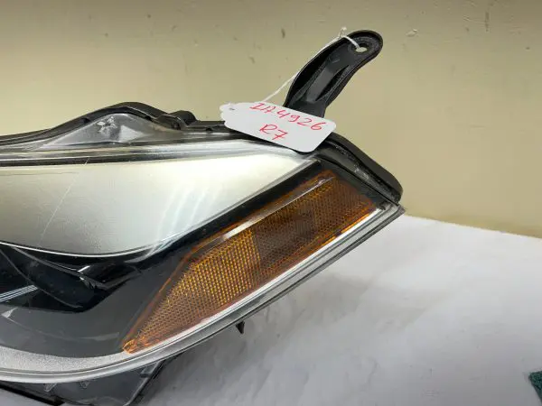 2014 2015 2016 TOYOTA COROLLA LED FRONT LEFT OEM HEADLIGHT - Image 4