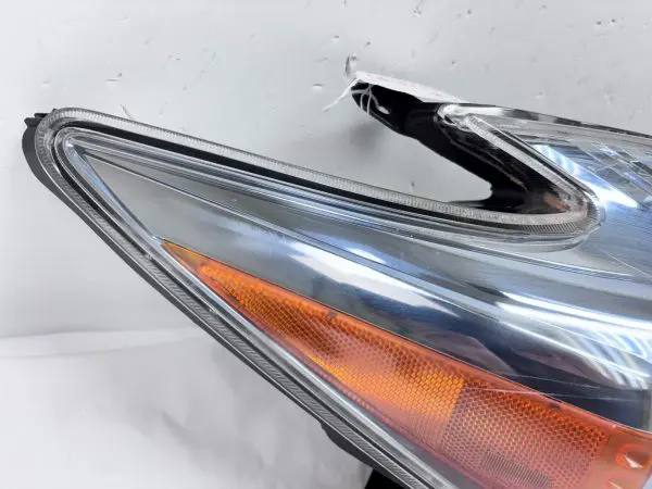 2012 2013 2014 2015 TOYOTA PRIUS HALOGEN BLUE FRONT RIGHT OEM HEADLIGHT - Image 10