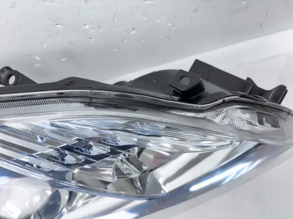 2012 2013 2014 2015 TOYOTA PRIUS HALOGEN BLUE FRONT RIGHT OEM HEADLIGHT - Image 16