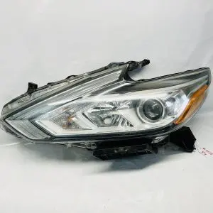 2016 2017 2018 NISSAN ALTIMA HALOGEN FRONT LEFT OEM HEADLIGHT