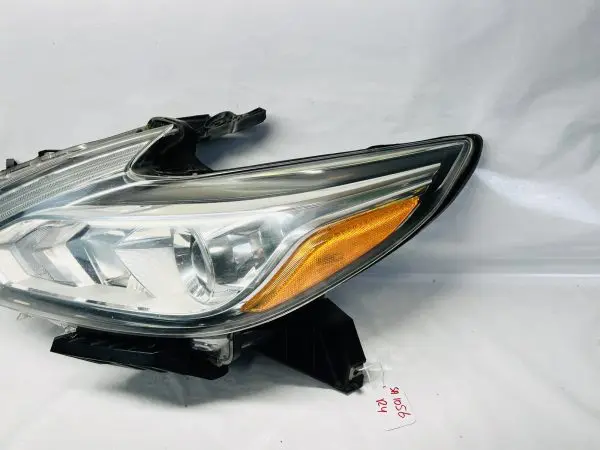 2016 2017 2018 NISSAN ALTIMA HALOGEN FRONT LEFT OEM HEADLIGHT - Image 2