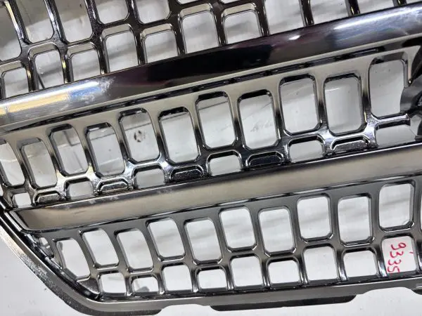 2016 2017 2018 2019 2020 2021 2022 TOYOTA TACOMA CHROME FRONT OEM GRILLE GENUINE - Image 8
