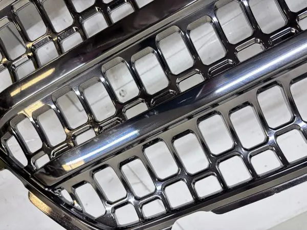 2016 2017 2018 2019 2020 2021 2022 TOYOTA TACOMA CHROME FRONT OEM GRILLE GENUINE - Image 12
