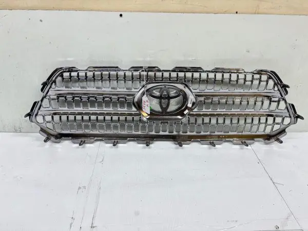 2016 2017 2018 2019 2020 2021 2022 TOYOTA TACOMA CHROME FRONT OEM GRILLE GENUINE - Image 13