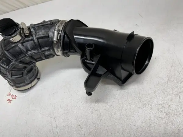 16576-6CB0C  2019 2020 2021 2022 2023 NISSAN ALTIMA AIR INTAKE HOUSE GENUINE - Image 2