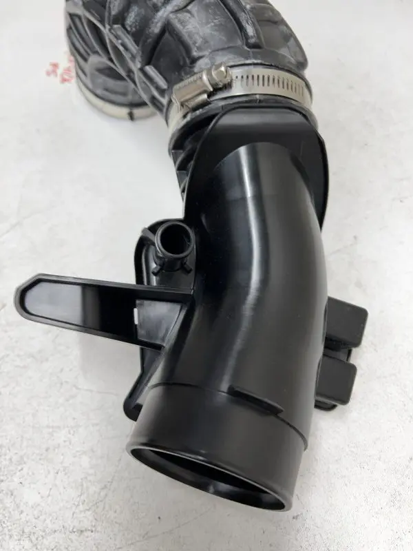 16576-6CB0C  2019 2020 2021 2022 2023 NISSAN ALTIMA AIR INTAKE HOUSE GENUINE - Image 5