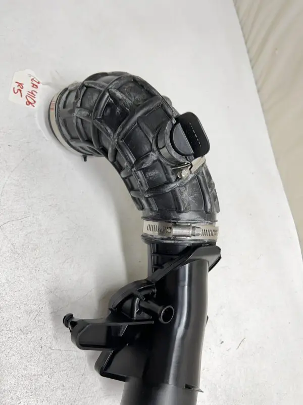 16576-6CB0C  2019 2020 2021 2022 2023 NISSAN ALTIMA AIR INTAKE HOUSE GENUINE - Image 7