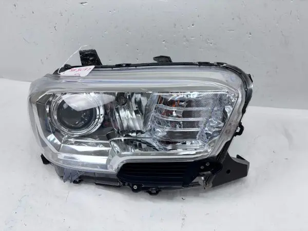 2016 2017 2018 2019 2020 2021 2022 TOYOTA TACOMA HALOGEN RIGHT OEM HEADLIGHT - Image 2