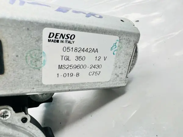 05182442AA  2012 2013 2014 2015 2016 2017 FIAT 500 REAR WIPER MOTOR OEM GENUINE - Image 3