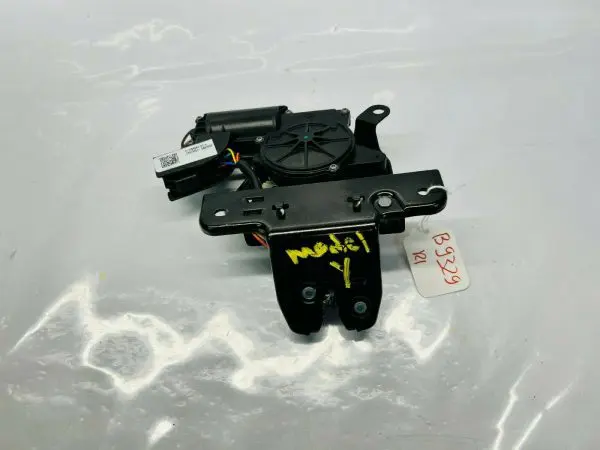 1500604-D3-A 2020 2021 2022 2023 TESLA MODEL Y LIFTGATE LATCH ACTURATOR OEM