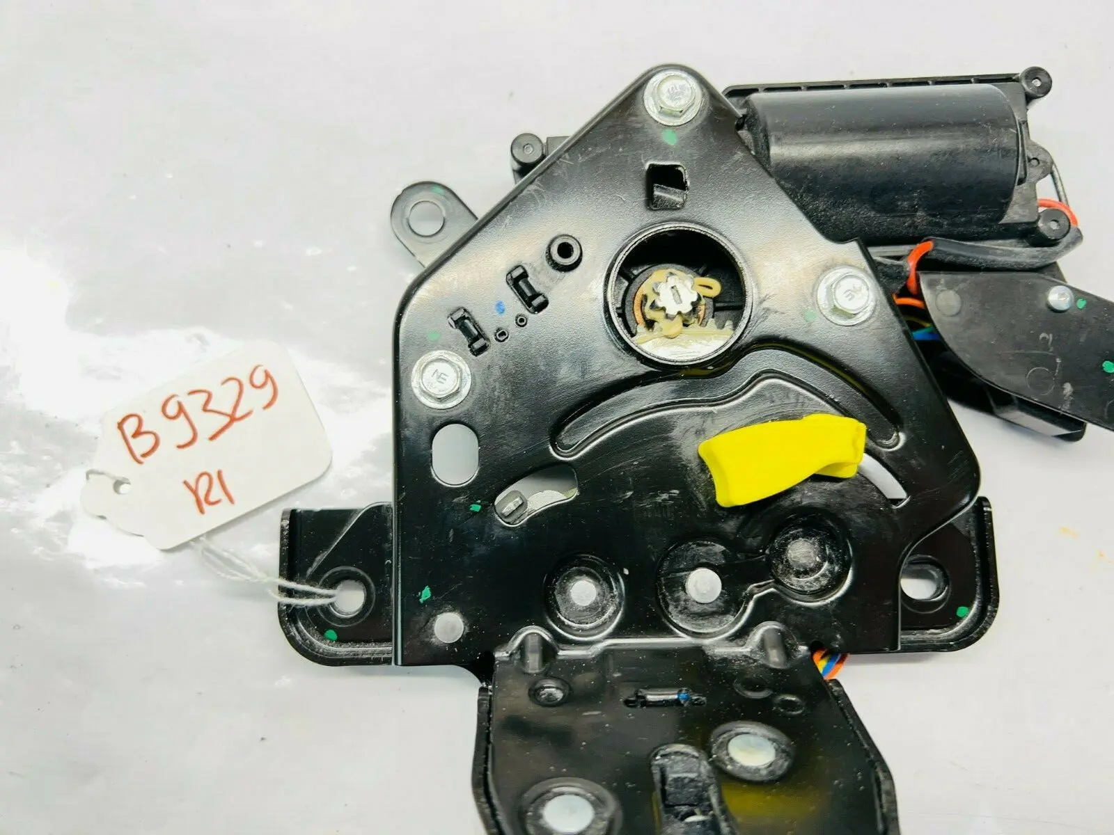 1500604-D3-A 2020 2021 2022 2023 TESLA MODEL Y LIFTGATE LATCH ACTURATOR OEM - Image 9