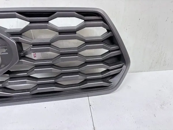 2016 2017 2018 2019 2020 2021 2022 2023 TOYOTA TACOMA FRONT OEM GRILLE GENUINE - Image 2
