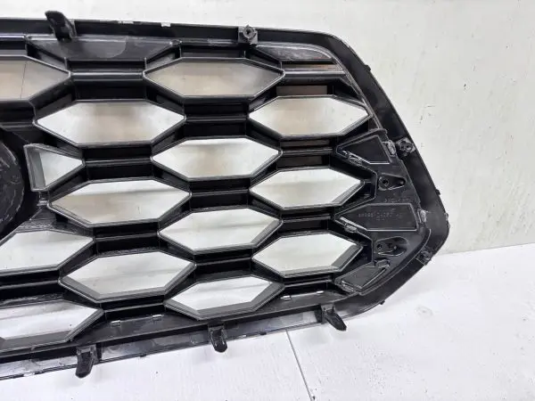 2016 2017 2018 2019 2020 2021 2022 2023 TOYOTA TACOMA FRONT OEM GRILLE GENUINE - Image 11