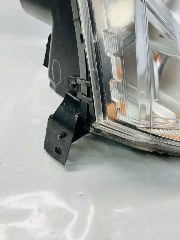 TABS 2010 2011 2012 2013 2014 2015 2016 CADILLAC SRX HALOGEN RIGHT OEM HEADLIGHT - Image 7