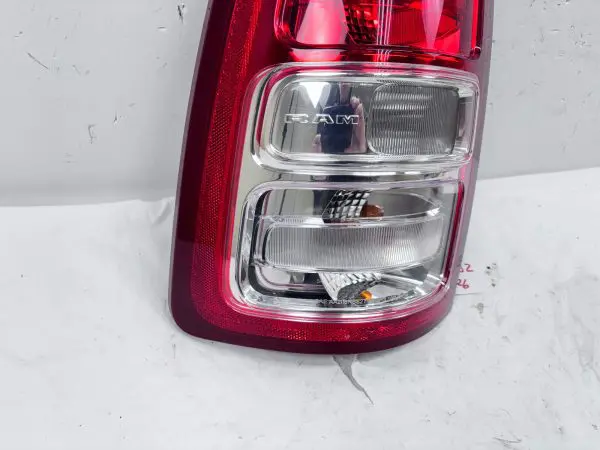2019 2020 2021 2022 2023 2024 DODGE RAM 2500 3500 HALOGEN LEFT OEM TAIL LIGHT - Image 9