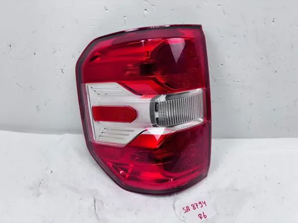 NZ6B13405AC  2022 2023 2024 FORD MAVERICK HALOGEN REAR LEFT OEM TAIL LIGHT