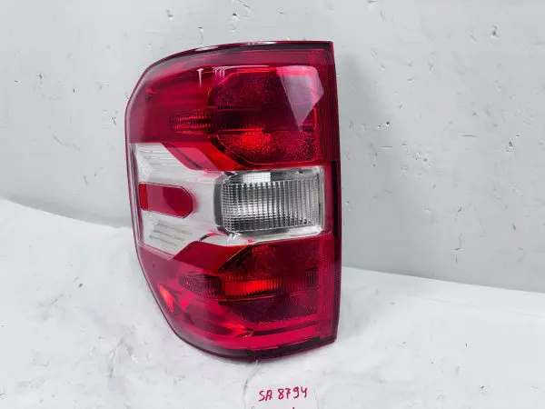 NZ6B13405AC  2022 2023 2024 FORD MAVERICK HALOGEN REAR LEFT OEM TAIL LIGHT - Image 2