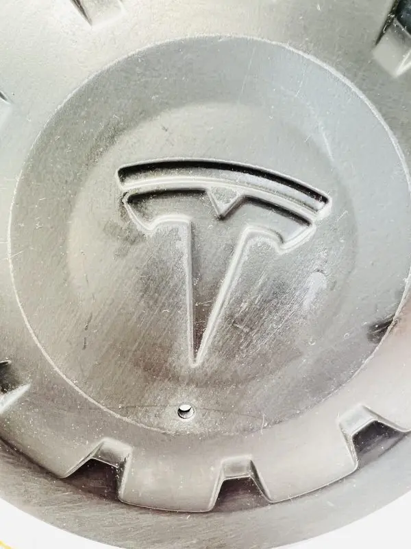 Tesla Model Y 3 Center Cap OEM UberTurbine 2021 2020 2022 2023 1188236-00-A - Image 3