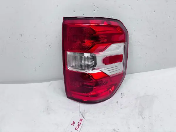 NZ6B13404AC  2022 2023 2024 FORD MAVERICK HALOGEN REAR RIGHT OEM TAIL LIGHT