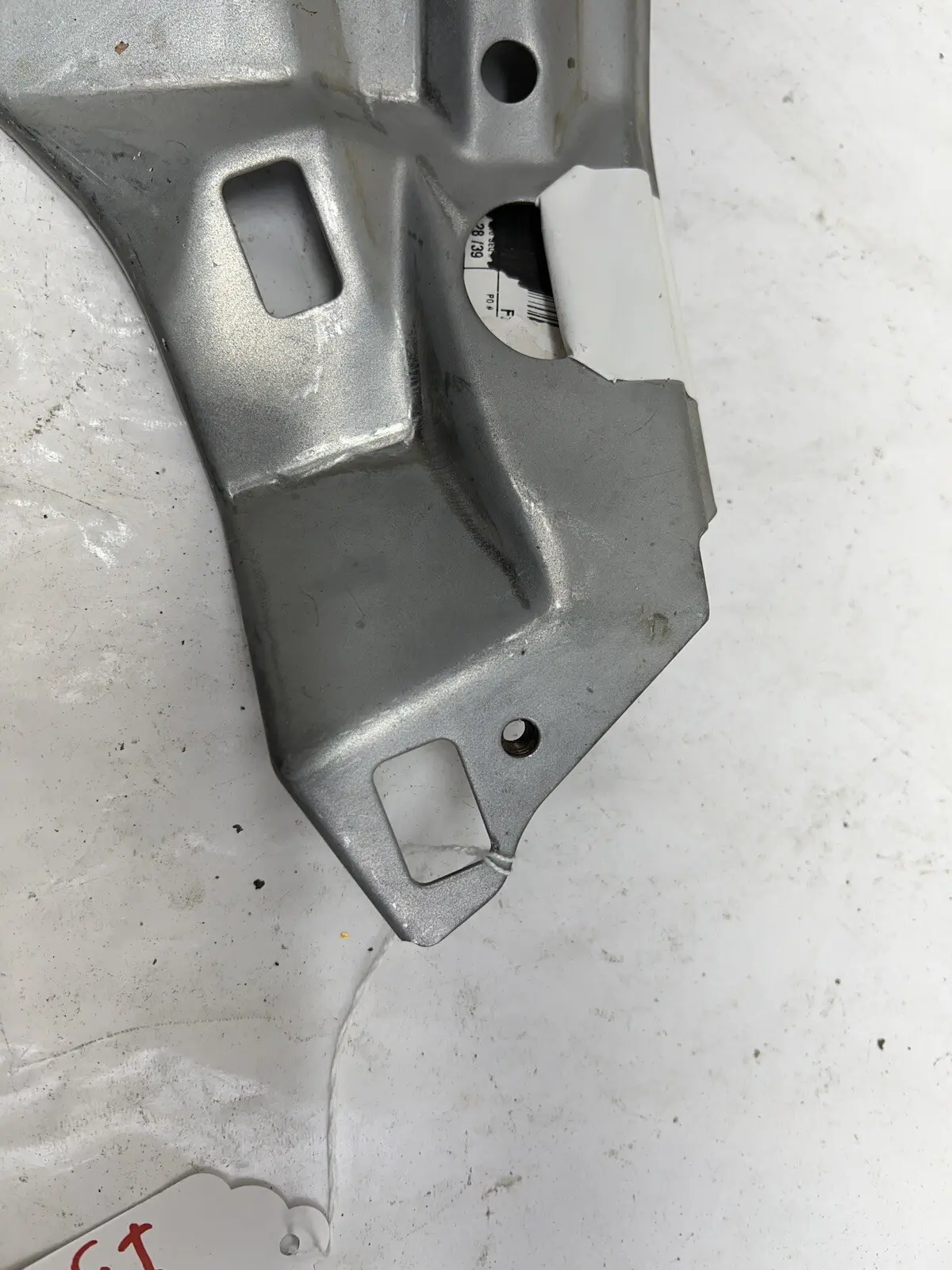 2008 2009 2010 2011 2012 Ford Escape Front Right Bumper Bracket 8L8z13A004A - Image 2
