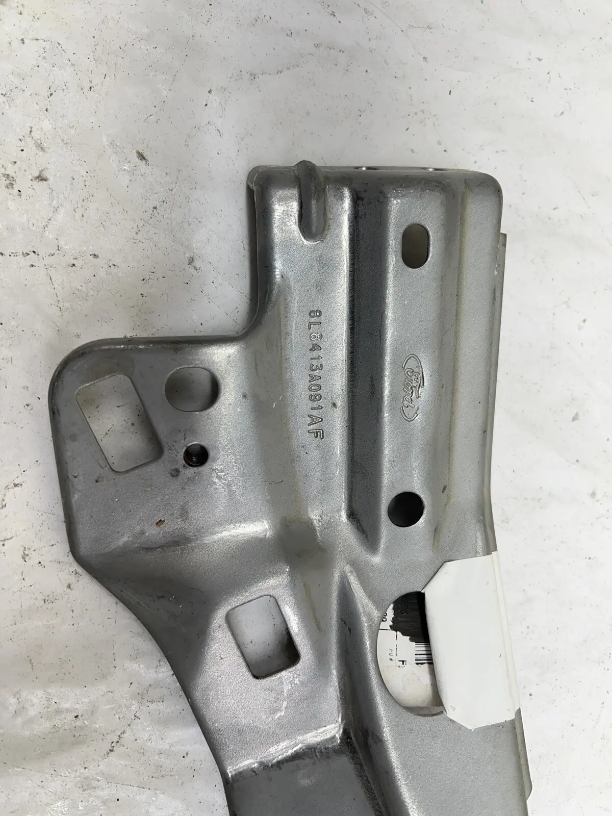 2008 2009 2010 2011 2012 Ford Escape Front Right Bumper Bracket 8L8z13A004A - Image 5