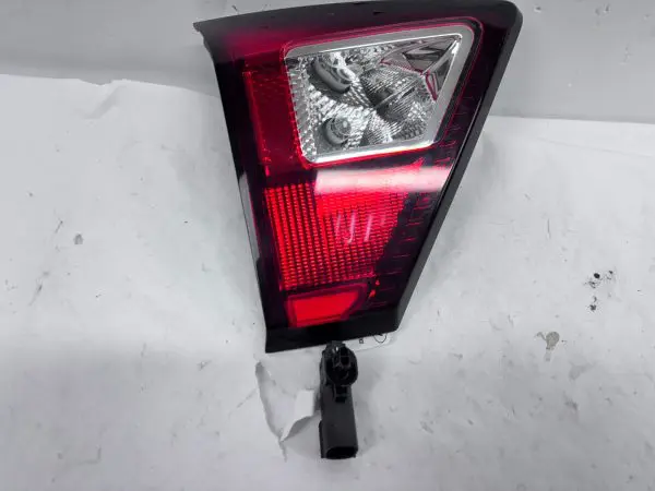 KJ5413A603AA  2017 2018 2019 FORD ESCAPE HALOGEN REAR LEFT INNER OEM TAIL LIGHT - Image 3