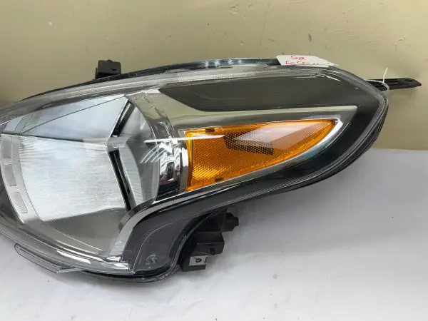 NICE 2015 2016 2017 2018 2019 NISSAN VERSA HALOGEN  FRONT LEFT OEM HEADLIGHT - Image 5