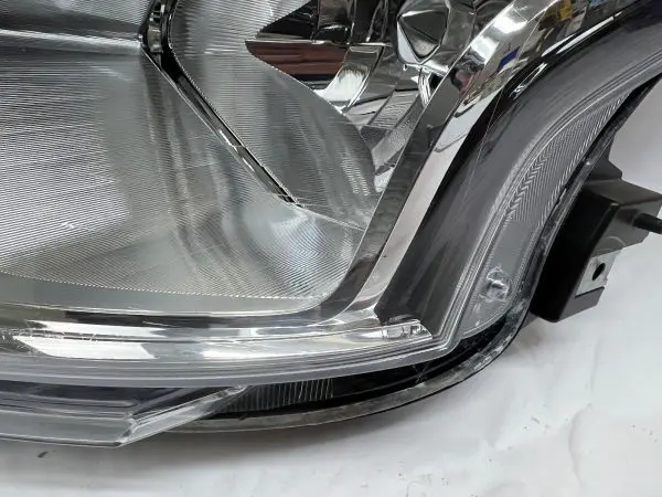 NICE 2015 2016 2017 2018 2019 NISSAN VERSA HALOGEN  FRONT LEFT OEM HEADLIGHT - Image 16
