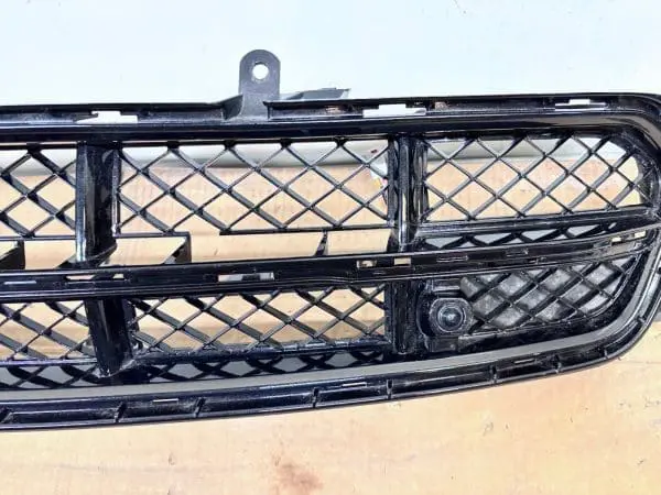 2014 2015 2016 2017 2018 2019 CHEVY CORVETTE C7 FRONT OEM  GRILLE WITH CAMERA - Image 5