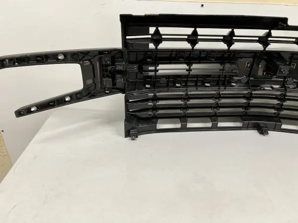 84493306 2019 2020 2021 2022 CHEVY SILVERADO 1500 FRONT OEM GRILLE BLACK - Image 17
