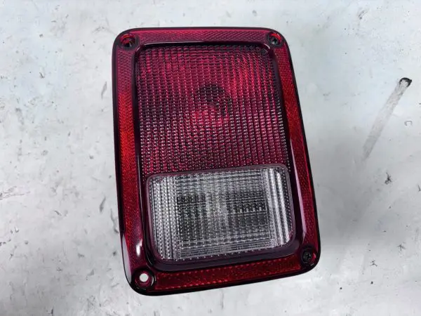 55077890ah OEM 2007-2017 JEEP WRANGLER 2018 WRANGLER JK REAR RIGHT TAIL LIGHT - Image 3