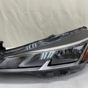 260605R00A  2021 2022 2023 NISSAN KICKS HALOGEN FRONT LEFT OEM HEADLIGHT