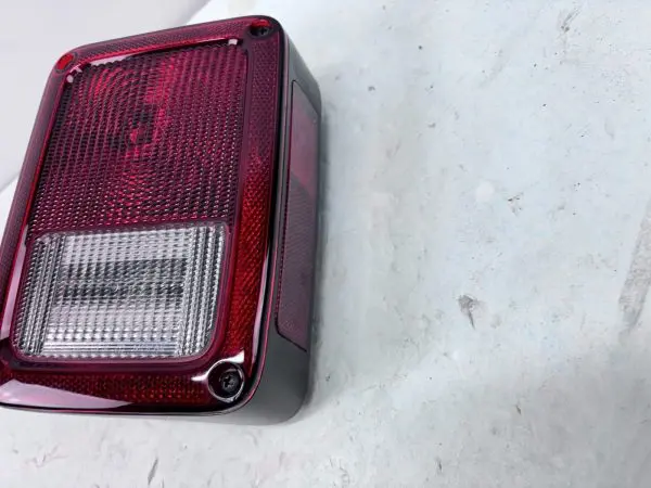 55077890ah OEM 2007-2017 JEEP WRANGLER 2018 WRANGLER JK REAR RIGHT TAIL LIGHT - Image 8