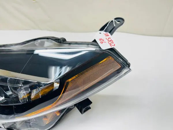 2017 2018 2019 TOYOTA COROLLA LED  FRONT  LEFT OEM HEADLIGHT - Image 3